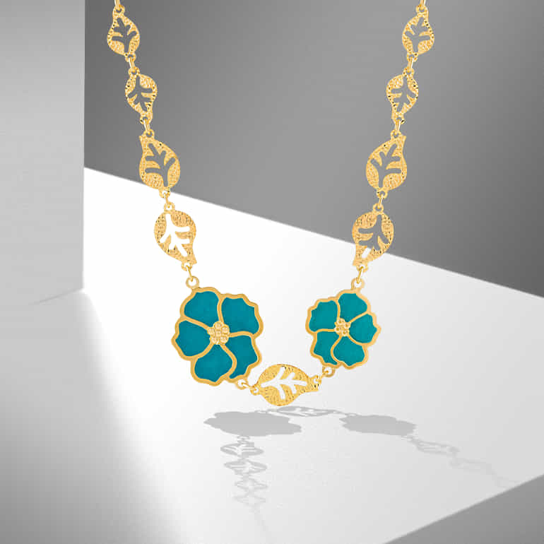 How to Choose the Right Gold Jewelry for Your Skin Tone